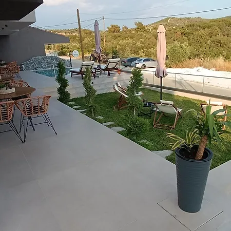 Διαμέρισμα Geomar Luxury *