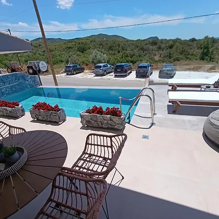 Διαμέρισμα Geomar Luxury