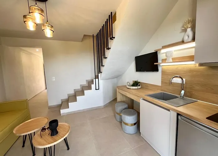 Geomar Luxury Apartament Skála Marión